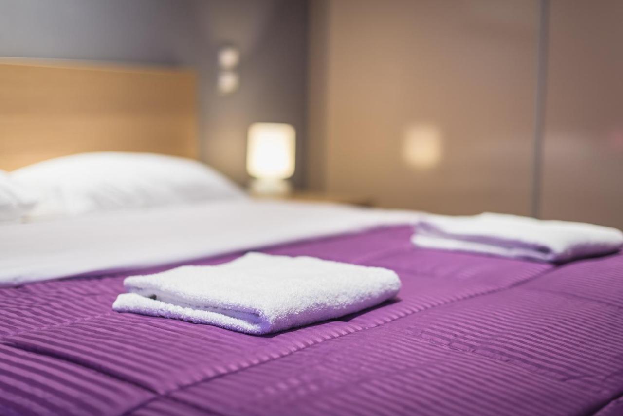 An Impressive 2 Bdr Apt In Glyfada Athens Ngoại thất bức ảnh